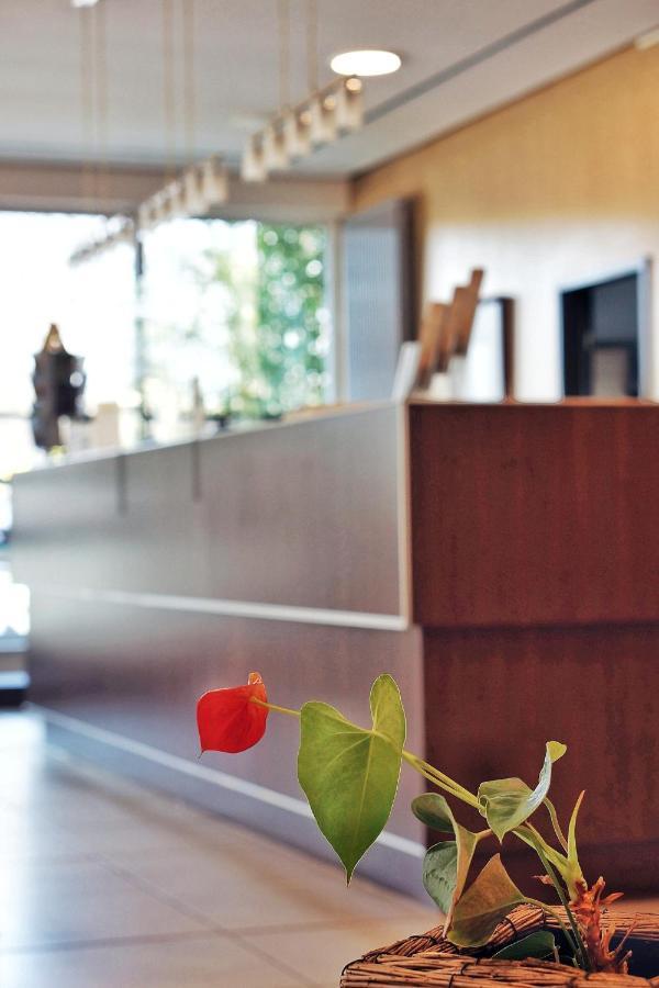 Bergwirtschaft Wilder Mann Hotel Und Restaurant Dresden Bagian luar foto