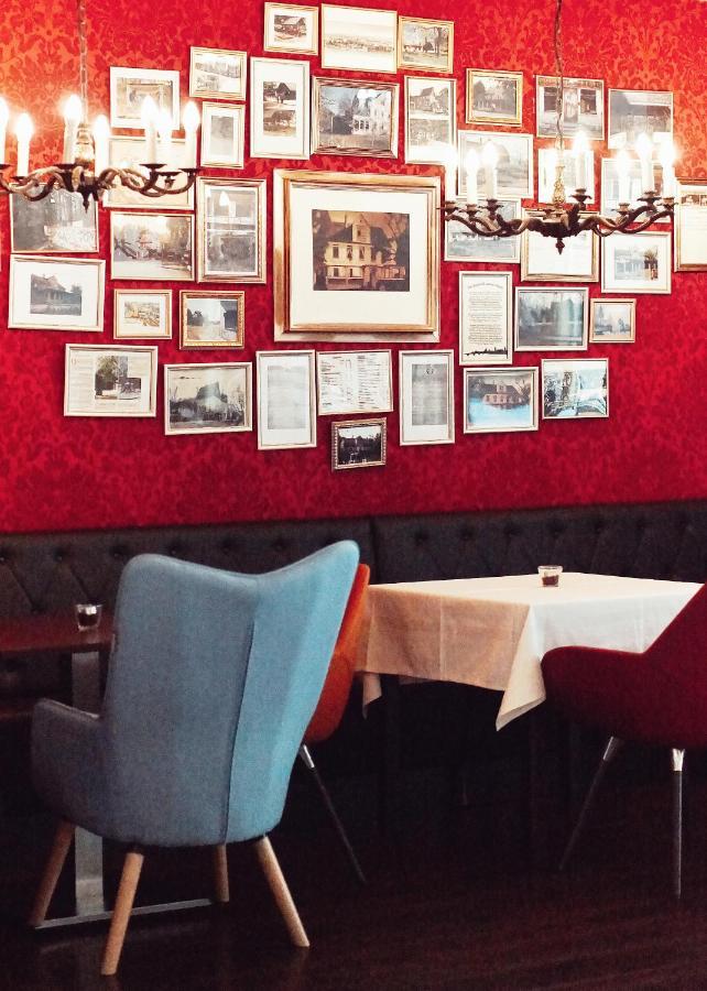 Bergwirtschaft Wilder Mann Hotel Und Restaurant Dresden Bagian luar foto
