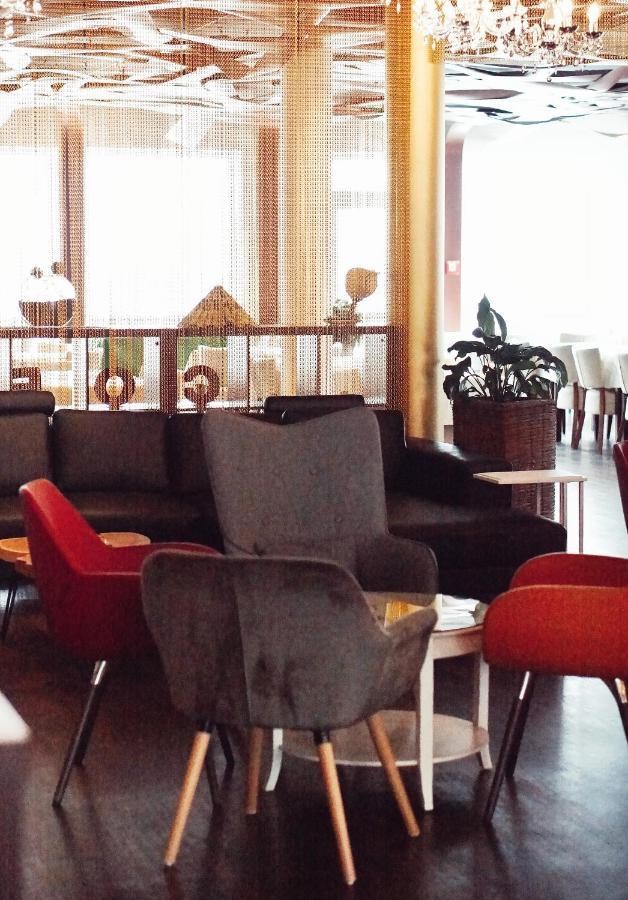 Bergwirtschaft Wilder Mann Hotel Und Restaurant Dresden Bagian luar foto
