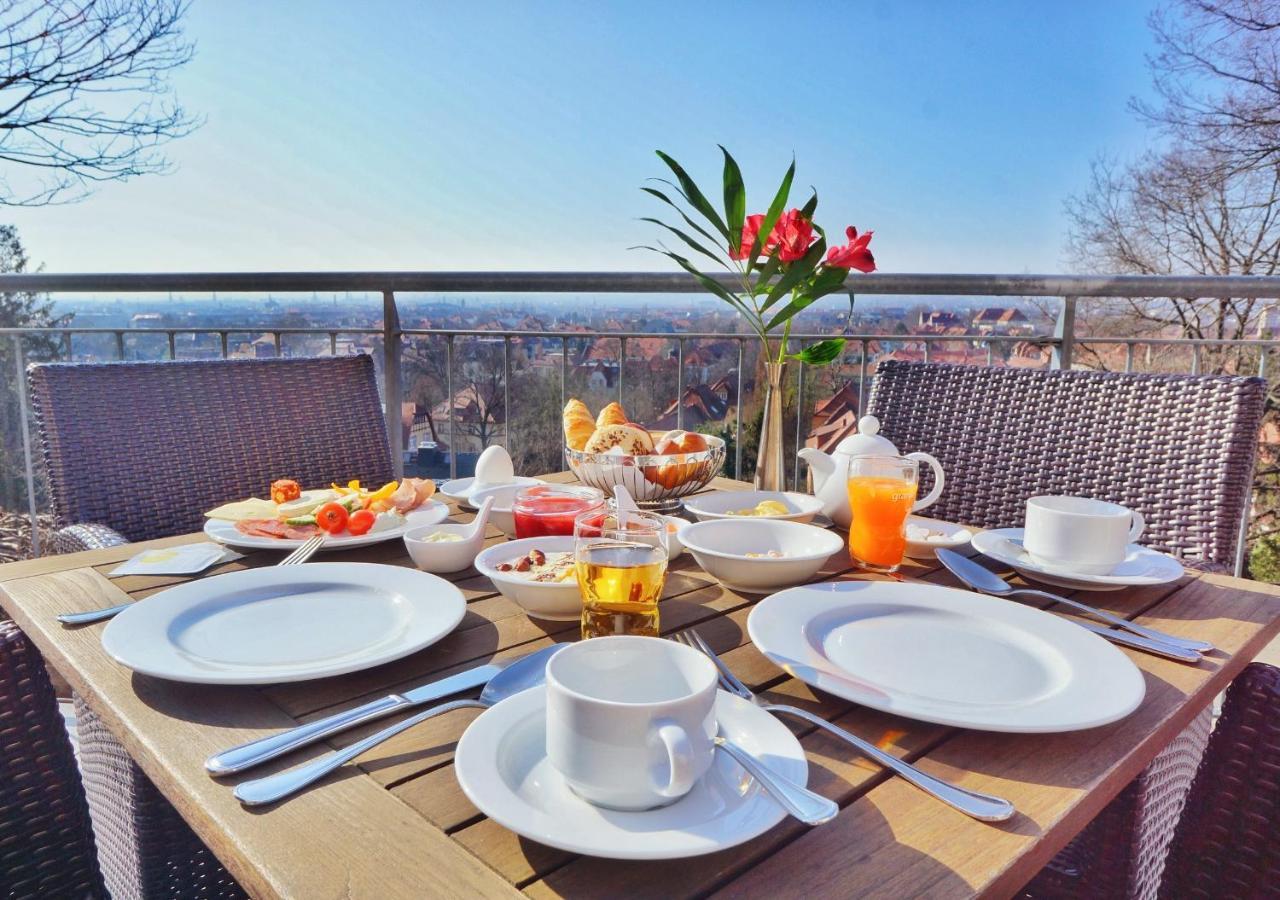 Bergwirtschaft Wilder Mann Hotel Und Restaurant Dresden Bagian luar foto