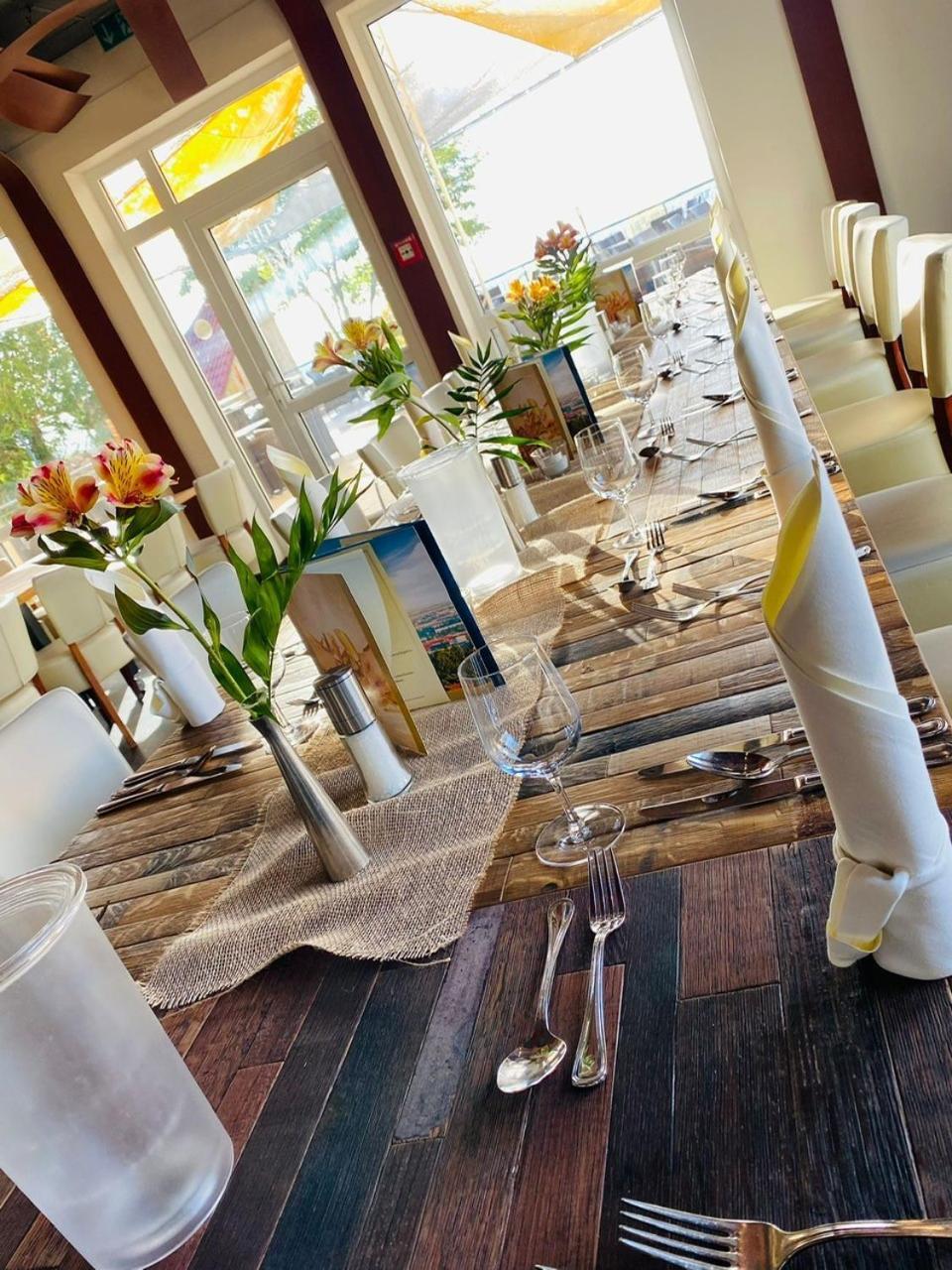 Bergwirtschaft Wilder Mann Hotel Und Restaurant Dresden Bagian luar foto